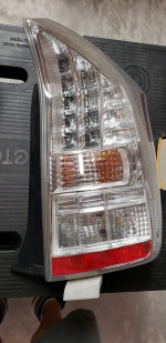 2010-2011 Toyota Prius Factory Tail lights