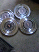 15" PONTIAC HUBCAPS
