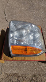 2012 Yukon  Dr. Side Headlight
