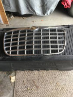 2005-2010 CHRYSLER 300 GRILL WITH CHROME BARS HEMI BAR MOPAR