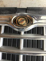 2005-2010 CHRYSLER 300 GRILL WITH CHROME BARS HEMI BAR MOPAR