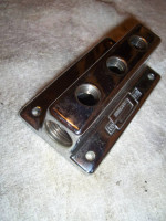 Mr. Gasket 6151MRG Tee Style Fuel Block with 3 Outlets Ports Carb.