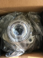 2002-05 Ford Explorer Front Hub Assembly New