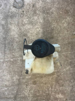 1999 Chevrolet Silverado Windshied Washer Reservoir