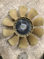 2005 Nissan Frontier Fan Clutch with Fan
