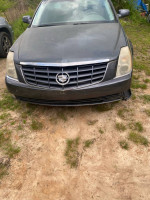 2011 Cadillac DTS (BAD ENGINE)it needs a engine..
