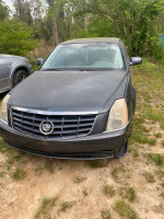 2011 Cadillac DTS (BAD ENGINE)it needs a engine..