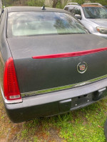 2011 Cadillac DTS (BAD ENGINE)it needs a engine..