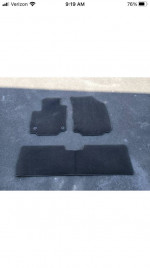 2018-2021 CHEVY EQUINOX FLOOR MAT SET ( NEVER USED )