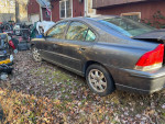 05Volvo S60 T5 Needs work