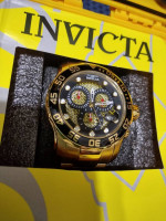 Beautiful brand new large men's pro diver Invicta watch