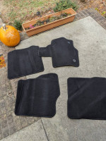 2020 f150 floor mats like new