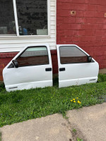 2002 s10 doors