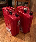 Midwest 5 Gallon Metal Gasoline Jerry Can - Like New