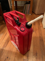 Midwest 5 Gallon Metal Gasoline Jerry Can - Like New