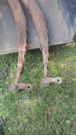 1976 DODGE MOTOR HOME  REAR LEAF SPRINGS