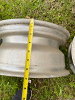 14” aluminum wheels