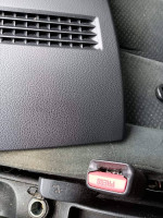 2009 Nissan Versa Middle air vent
