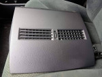 2009 Nissan Versa Middle air vent