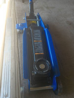 duralast hydraulic jack