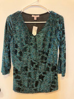 NEW Dress Barn Ladies Top