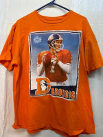 Broncos Schwag: heavy duty hoodie, reversible fleece top, knit blanket