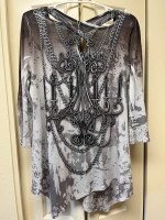 New Directions Gray Pattern w/Metallic Embellishment Top - Size XL