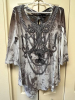 New Directions Gray Pattern w/Metallic Embellishment Top - Size XL