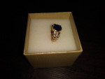 Beautiful 14kt Gold SAPPHIRE solitaire fine etchings 3.9 Grams