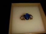 Beautiful 14kt Gold SAPPHIRE solitaire fine etchings 3.9 Grams