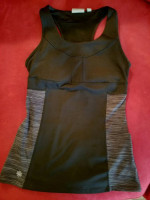 Athleta tank top, worn twice, XS, large back pockets