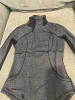 Womans lululemon top