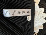 Sheng Fei Ying Pin-Pleated Cold-Shoulder w/Embroidered Neck Top Size 3