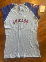 NWT Nike Cubs top