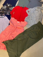 Juniors/women’s size small clothing bundle