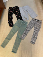 Juniors/women’s size small clothing bundle