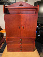 Jewelry box
