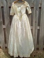 Wedding Dress, Size 6, by Wm Cahill, Ltd., Beverly Hills (1961)