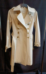Excellent Trench Coat - Banana Republic (size: Small)