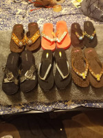 Lot of 12 Pair of Womens Sandals(sizes 9-10)