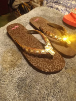 Lot of 12 Pair of Womens Sandals(sizes 9-10)