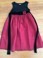 2 matching girls fancy dresses