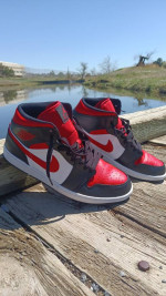 Size 11 - Jordan 1 Mid Bred Toe With Box