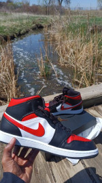 Size 11 - Jordan 1 Mid Bred Toe With Box