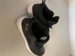 UNDER ARMOUR HIGH TOPS SIZE 10.5 MENS LIKE NEW