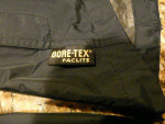 Womens Road Runner Packable Gore-Tex Hooded Jacket Sz L cost $100