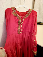 Women Indian dresses and sarees (read below)