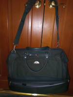 SAMSONITE ARMY GREEN CANVAS WEEKENDER BAG
