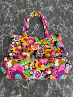 Vera Bradley shoulder bag— so colorful!