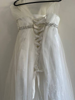 Flattering wedding dress size 6